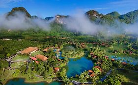 บ่อแสนวิลล่าแอนด์สปา